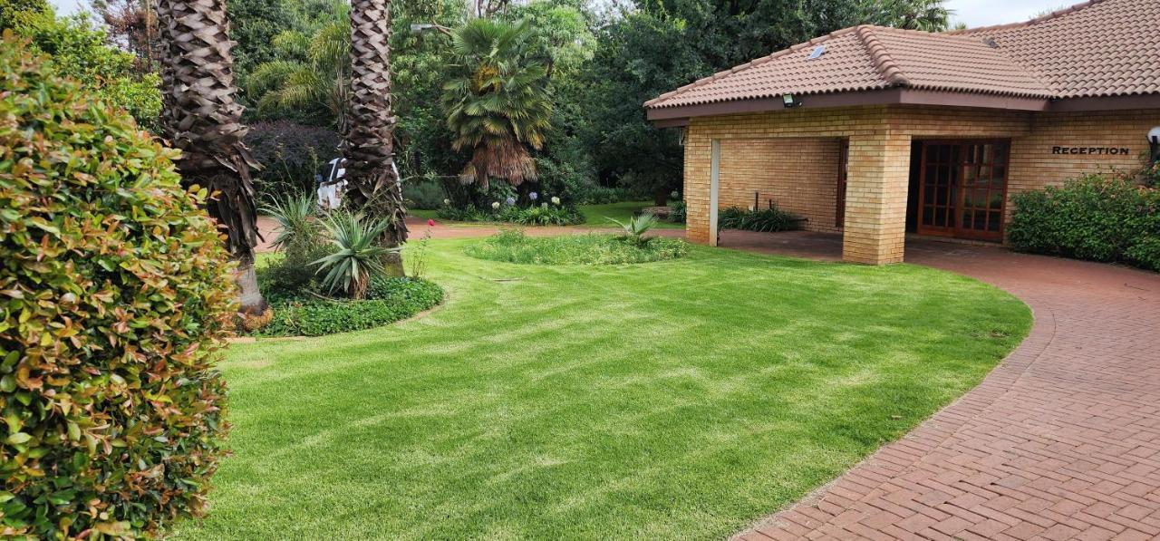 Avant Garde Lodge Kempton Park Buitenkant foto